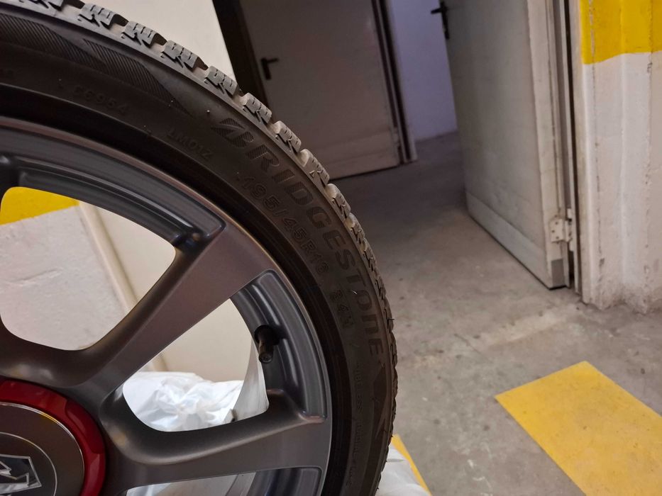 Jantes Abarth com pneus de neve novos