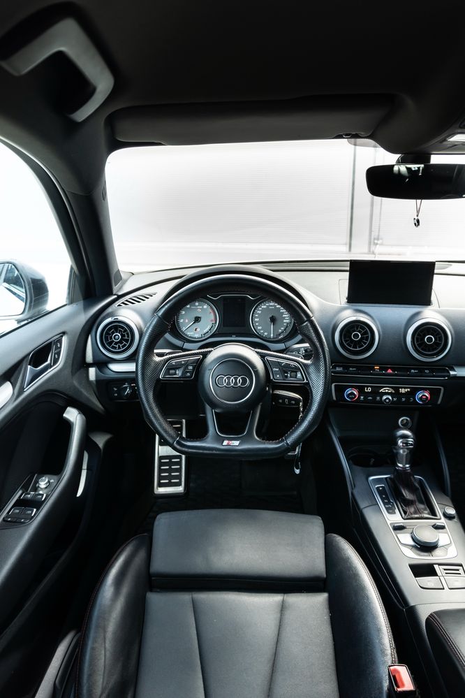 Wynajem BEZ LIMITU AUDI S3  Wypożyczalnia aut sportowych i luksusowych