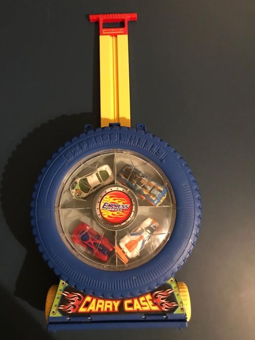 Walizka na małe autka