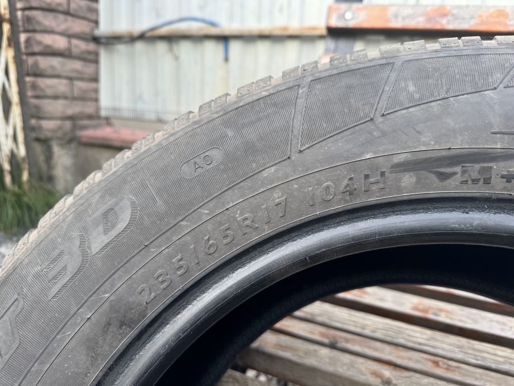 Dunlop 235/65 R17
