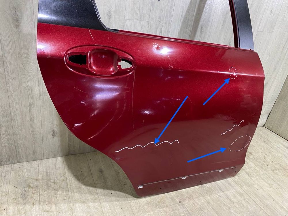 Дверь правая задняя Toyota Yaris 3 ( 2017 2018 2019 2020 г.)