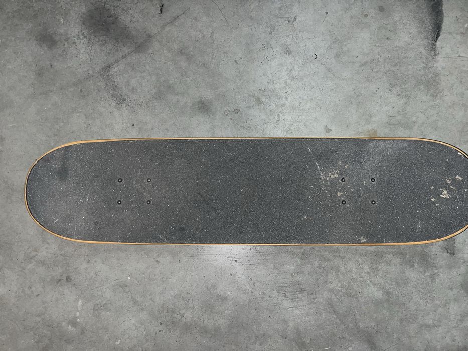 Skate marca element