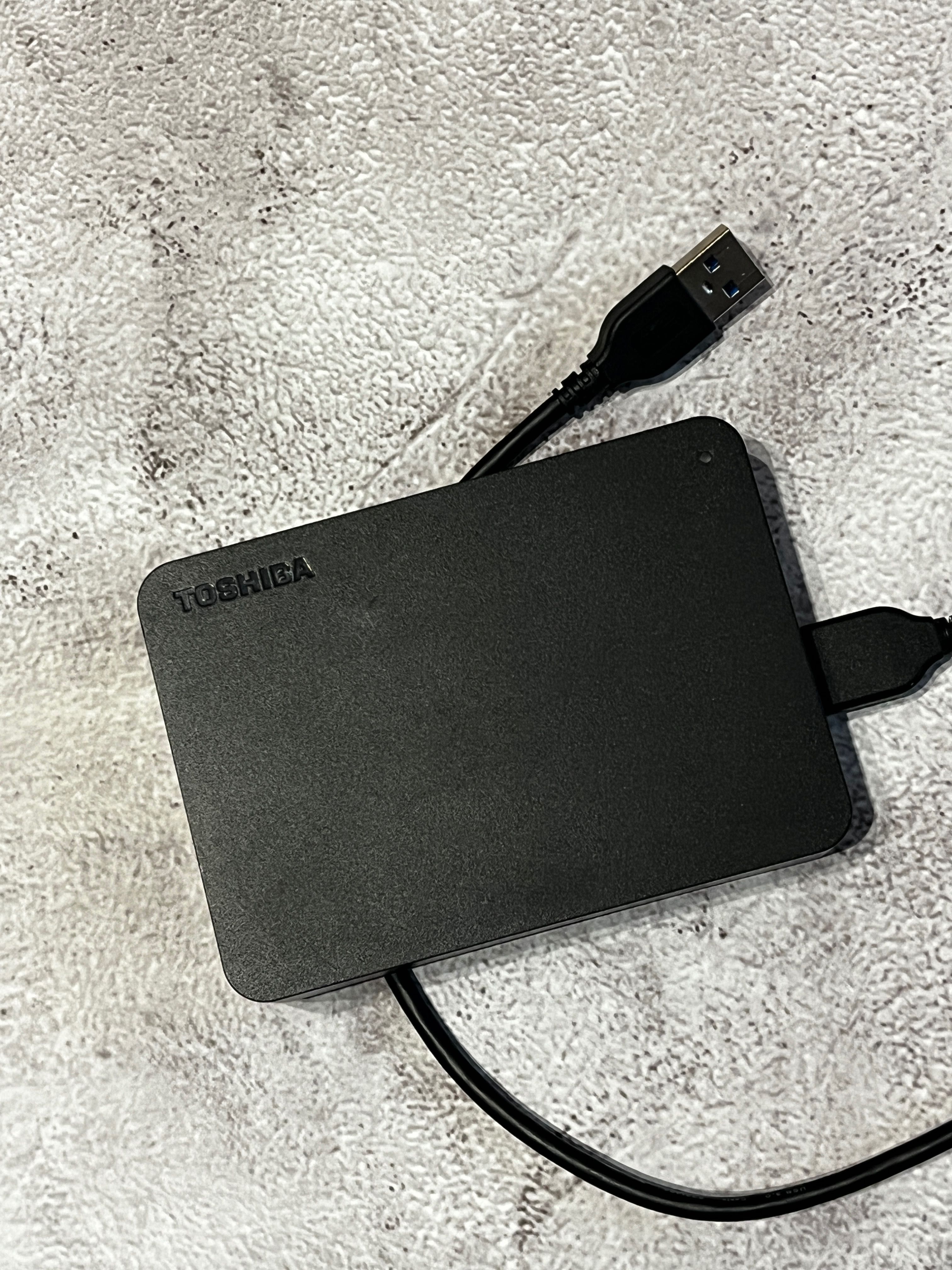 Toshiba 4TB зовнішній жорткий диск HDD