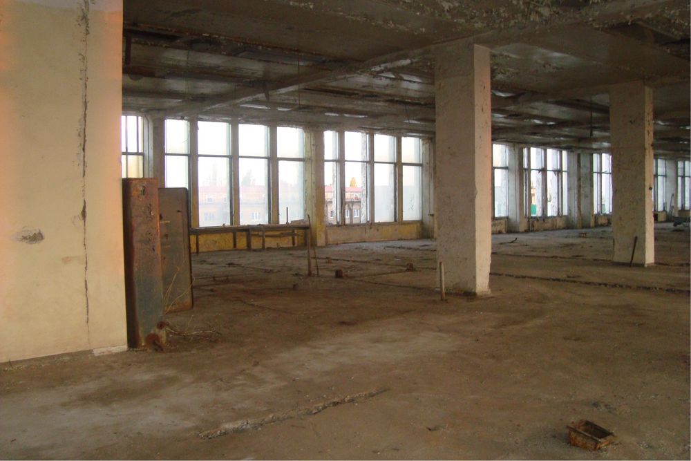 Оренда /партнерсво 2000 метрів унікального простору на пр. Маяковськог