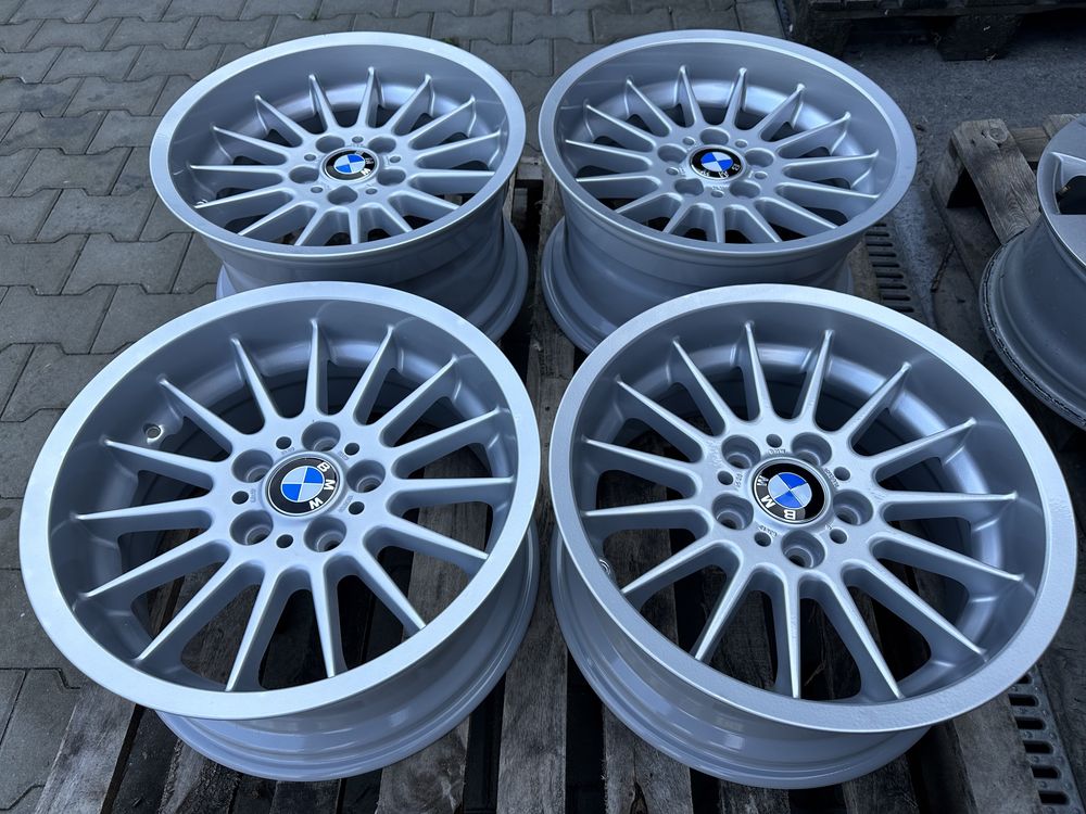 Styling 32 oryginał 17” tyły przody