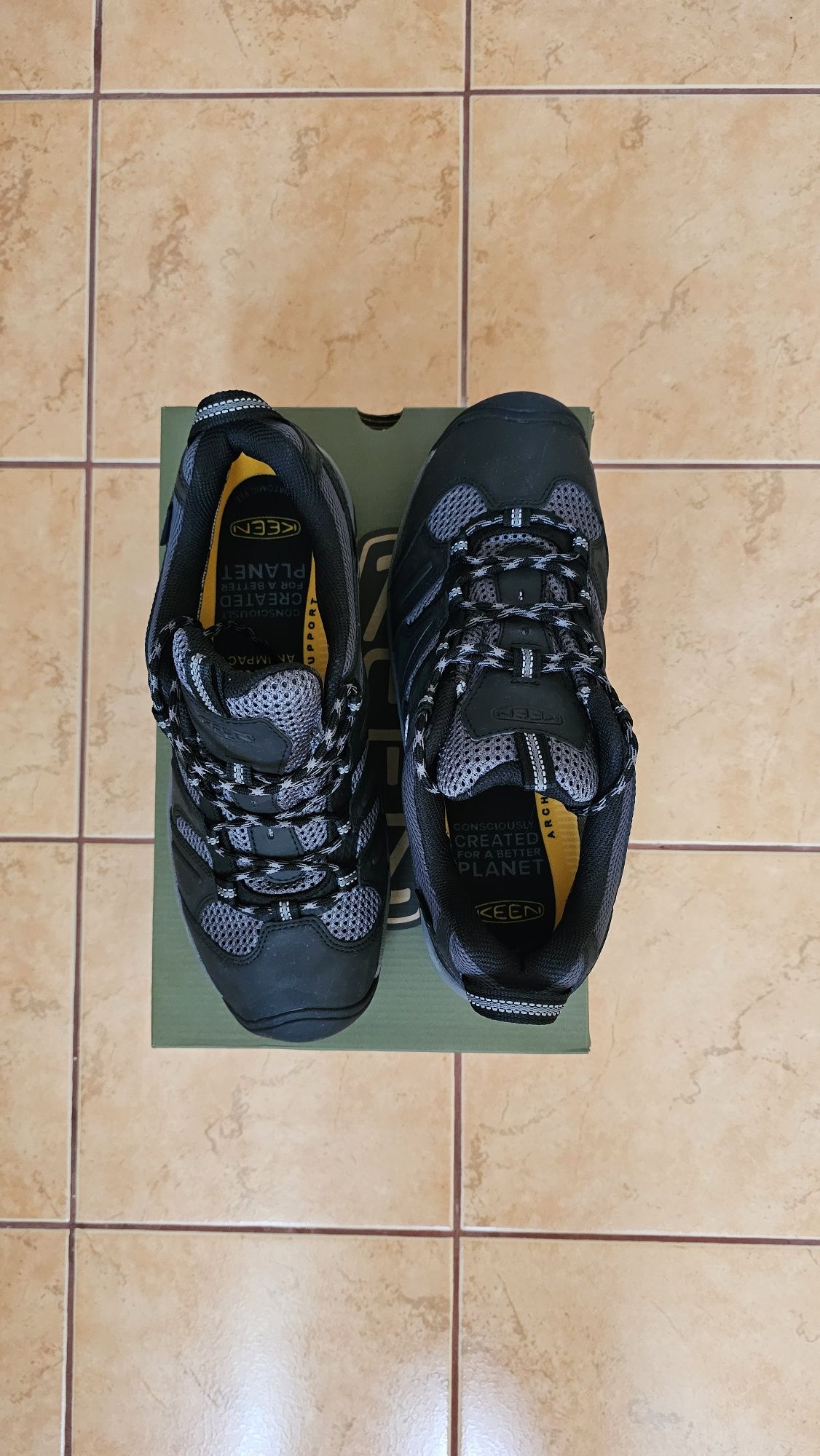 KEEN KOVEN WP Black/Drizzle 43