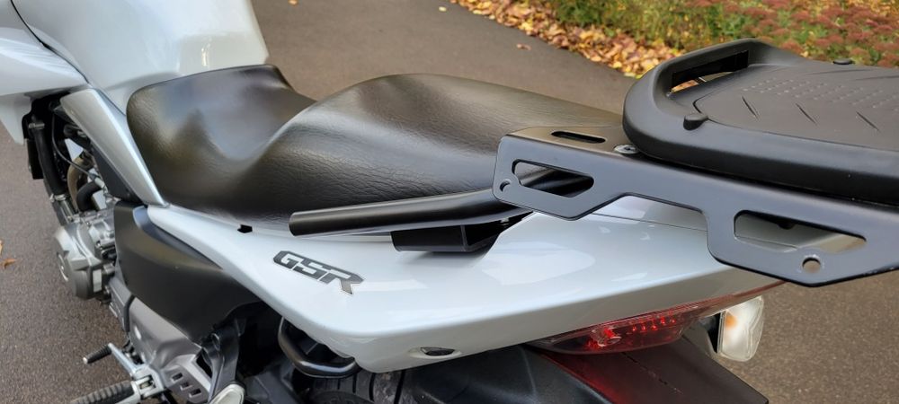 Suzuki GSR 250. 2015p. Сузукі.