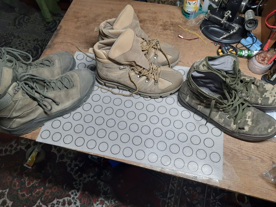 Берці, кеди 44,45 розмір.