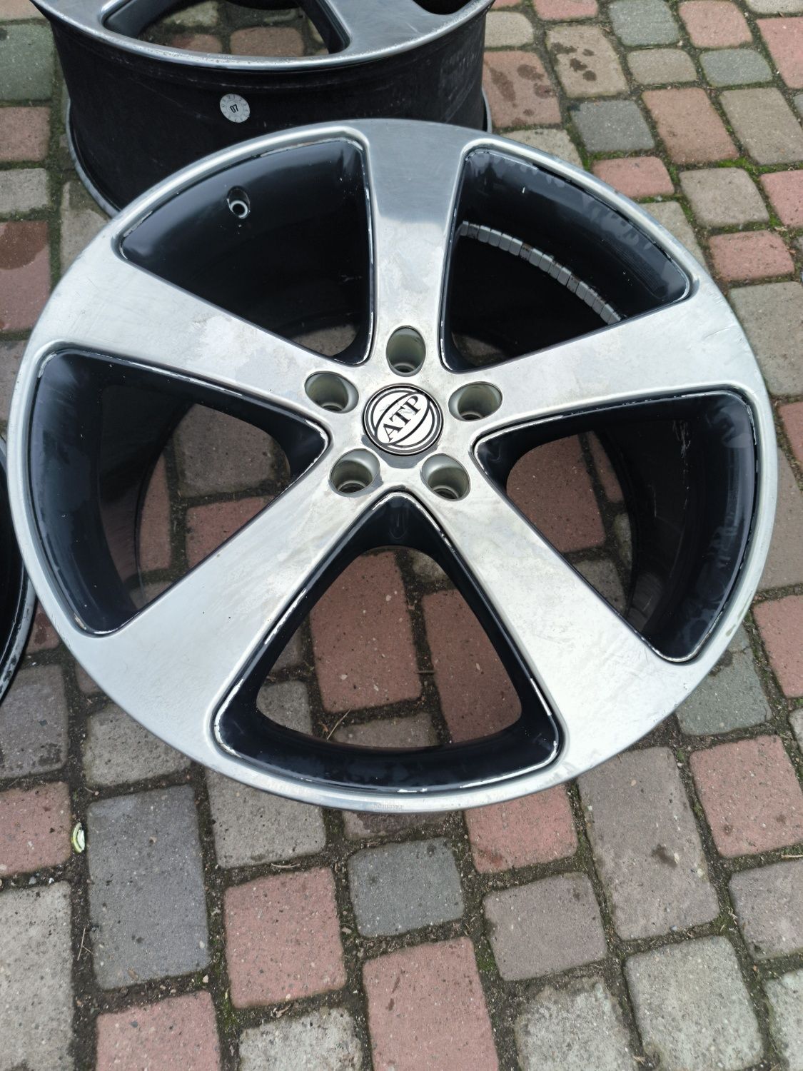 Felgi aluminiowe 22 Porsche Cayenne Audi Q7 Volkswagen Touareg 5x130