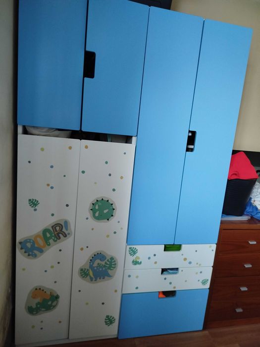 Guarda fatos IKEA stuva