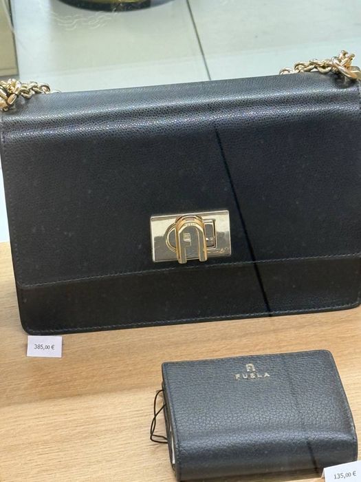 Оригинальная кожанная черная  сумка FURLA 1927