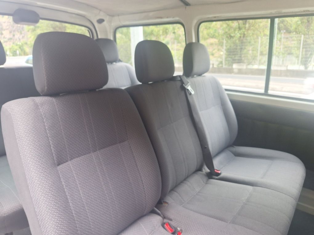 Toyota hiace (nove lugares)