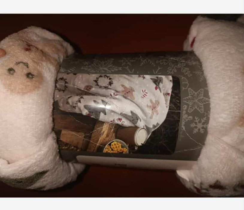 Nowy Koc pled dekoracyjny świąteczny 130x170 w choinki