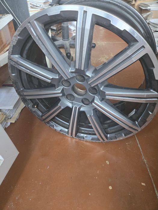 Диск Audi Q7 r20 оригінал