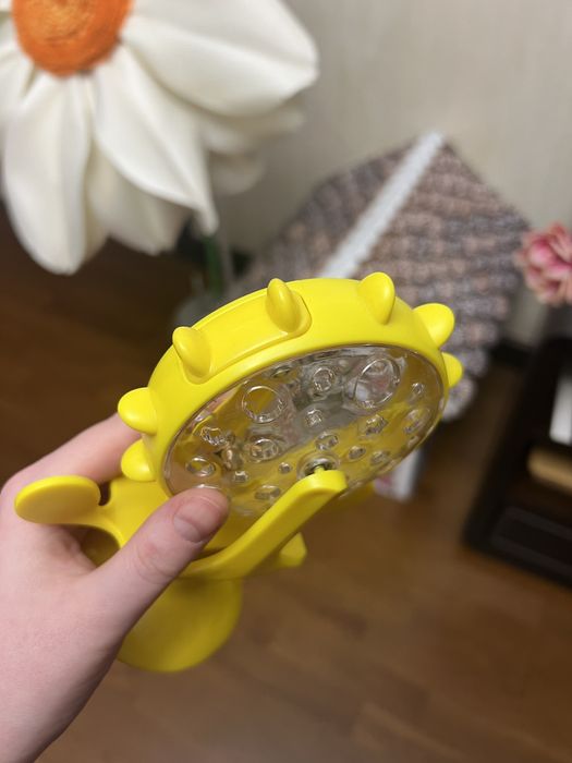 Інтерактивна іграшка кормушка для кота .