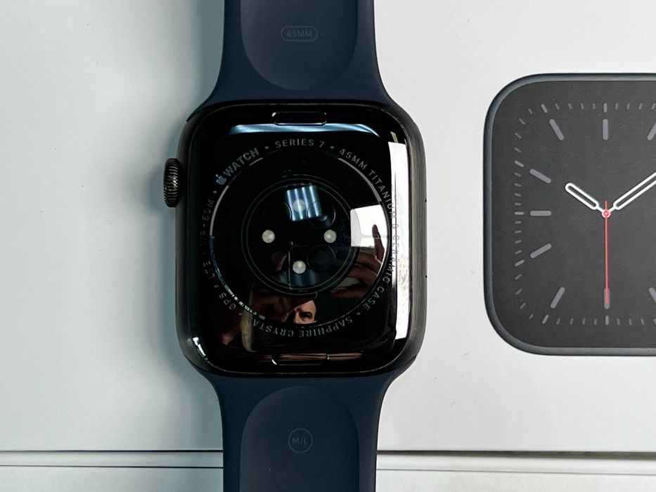 Apple Watch Edition Series 7 45mm Titanium LTE Midnight Sport Band