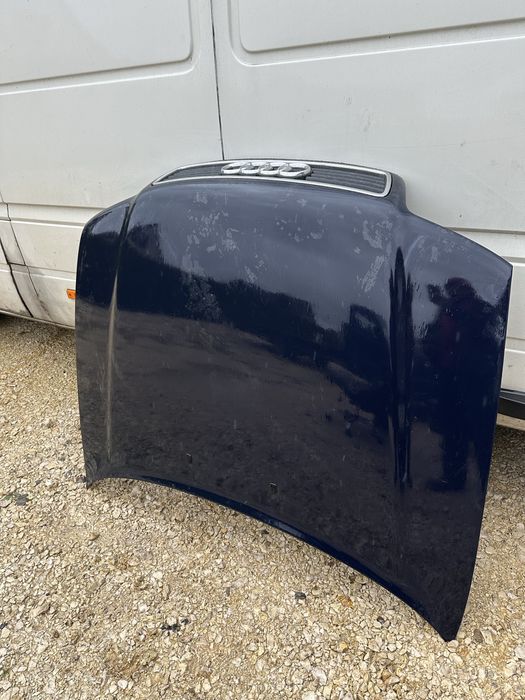 Maska klapa przód audi a4 b5  LY5L