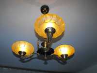 Trzyramienny, mosiężny żyrandol/lampa z kloszami