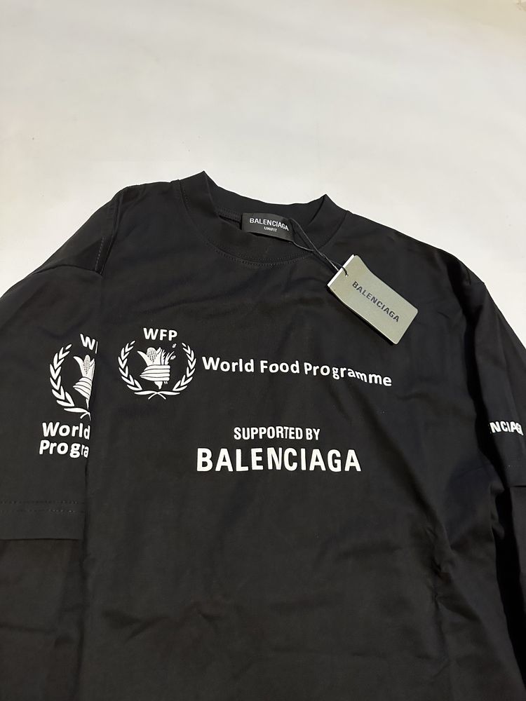 лонгслив Balenciaga World Food Programme M L vetements alyx