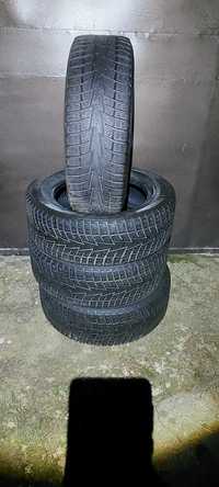 Продам зимові шини 225/60/R17 HANKOOK Winter i* cept X.
Стан як на фот