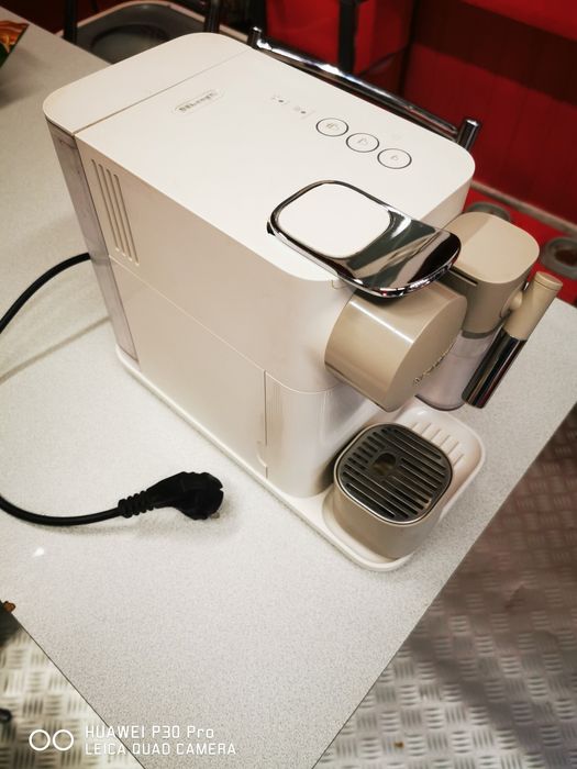 Ekspres na kapsułki Delonghi Nespresso One EN510 W