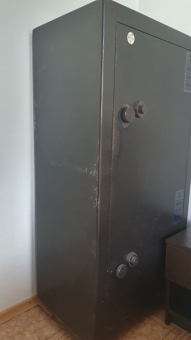 Броньований сейф SAVTRUST | Вогнестійкий, 250 кг, для дому або офісу