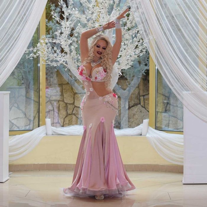 Sprzedam strój do tańca brzucha M-XL, 75E