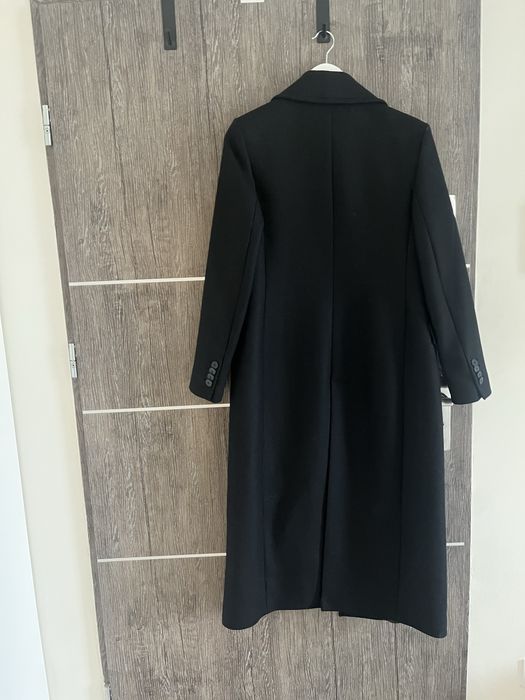 Klasyczny wełniany płaszcz Massimo Dutti