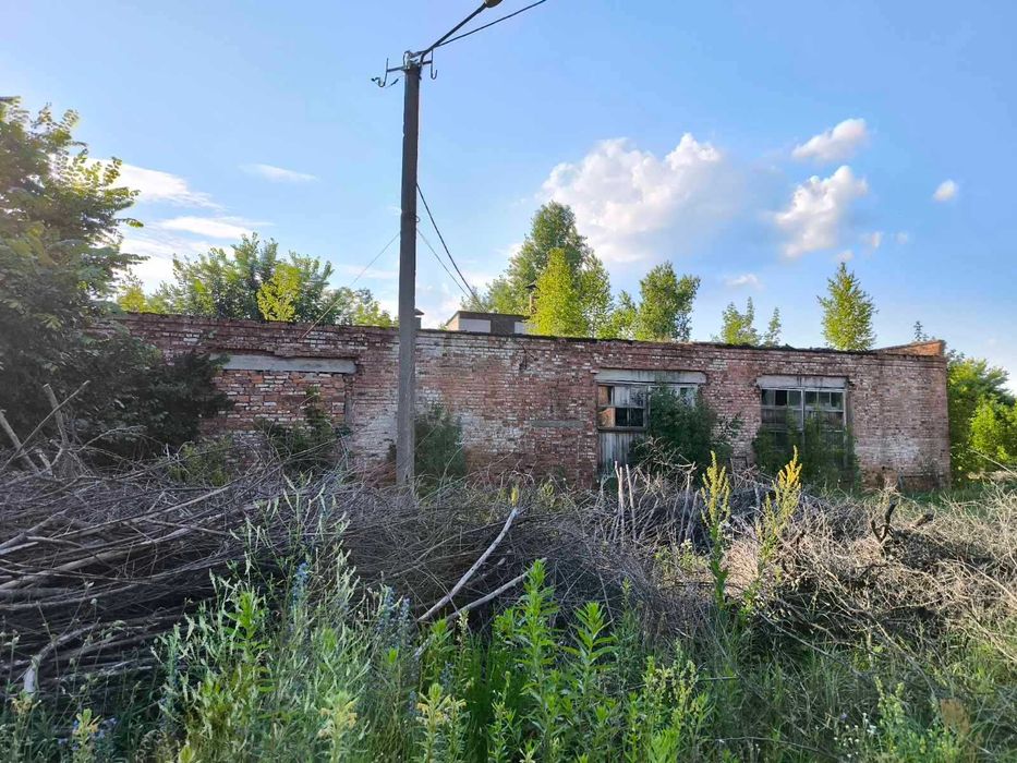 Продам виробничо  складську  базу пгт  Ріпки Чернігівської області