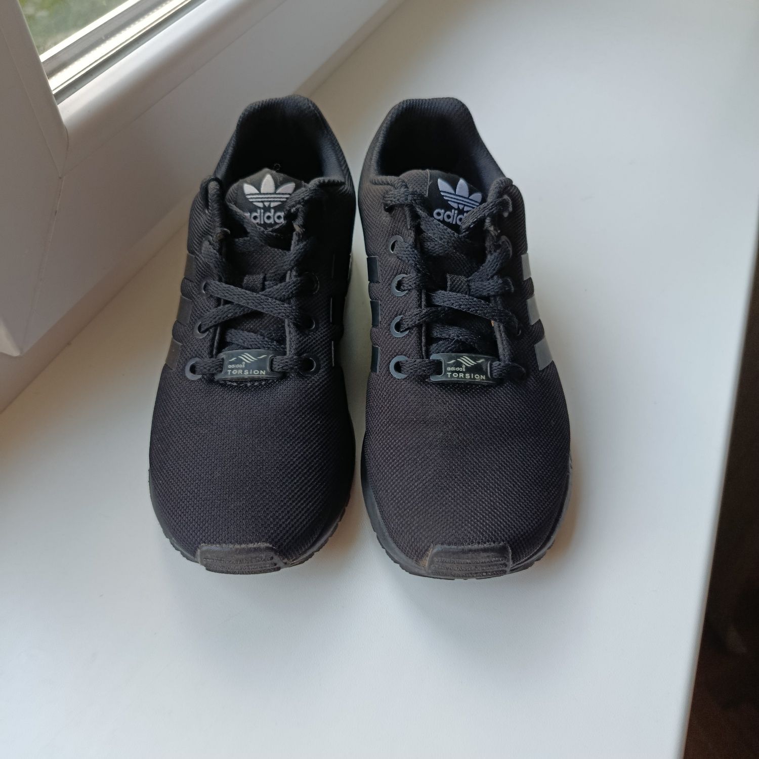 Кросівки ADIDAS TORSION розмір 35 1/2. Оригінальні