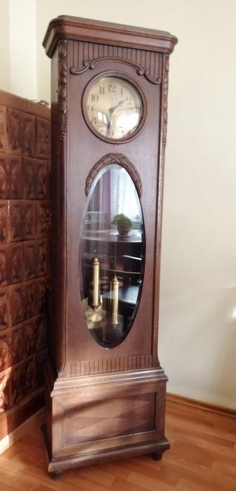 Zabytkowy zegar stojący