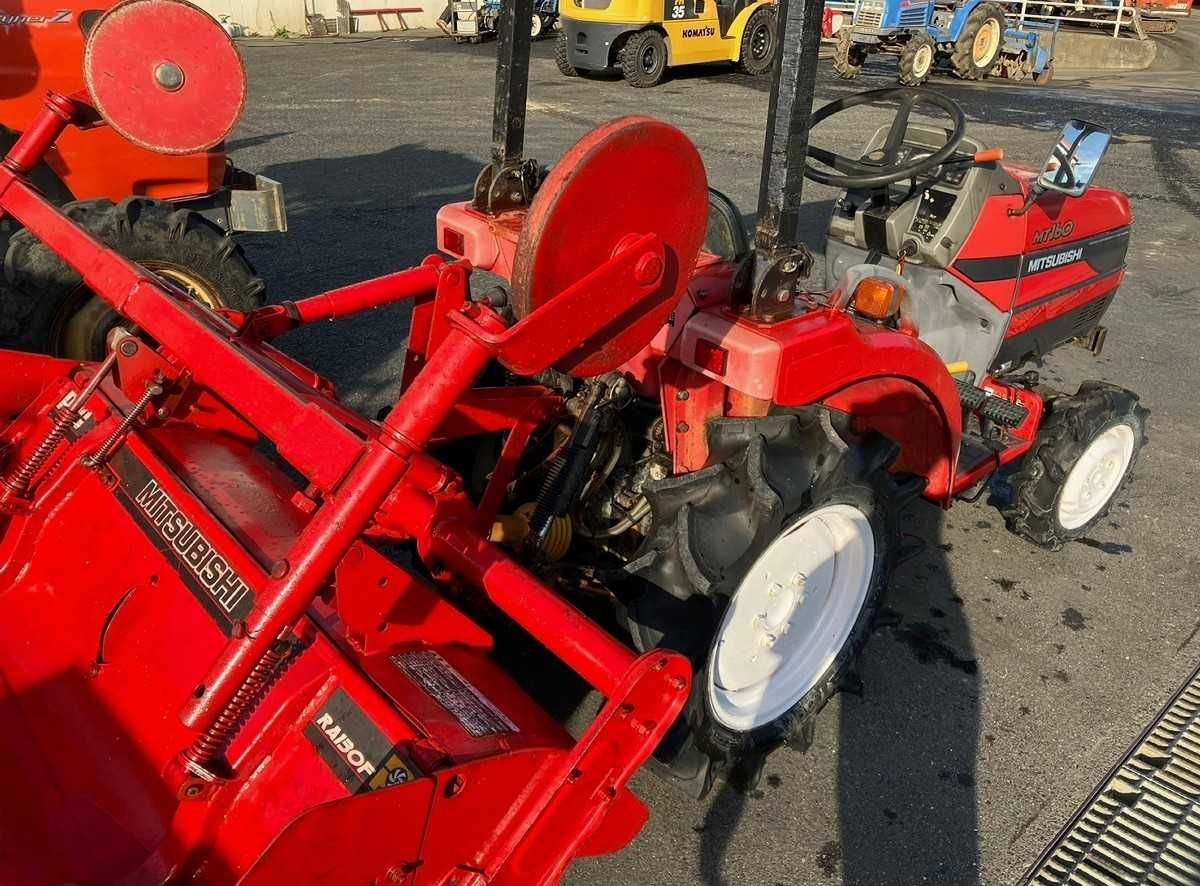 Traktor Mitsubishi MT160D - TUZ, WOM