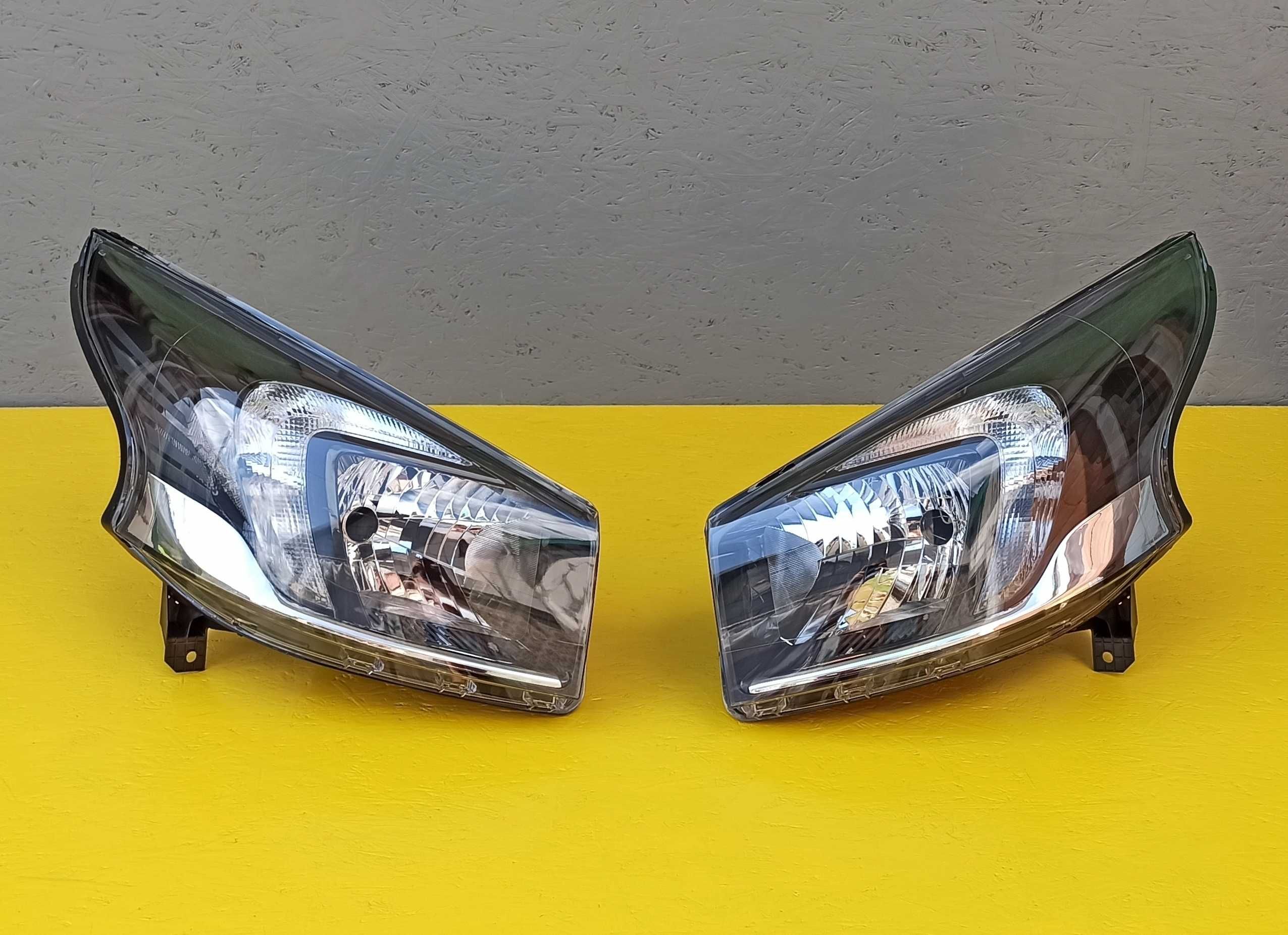 Фара передня на Opel Vivaro Опель Виваро 15-19р