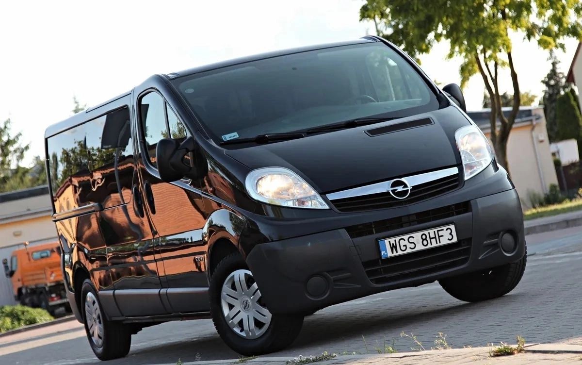 Opel Vivaro 2011