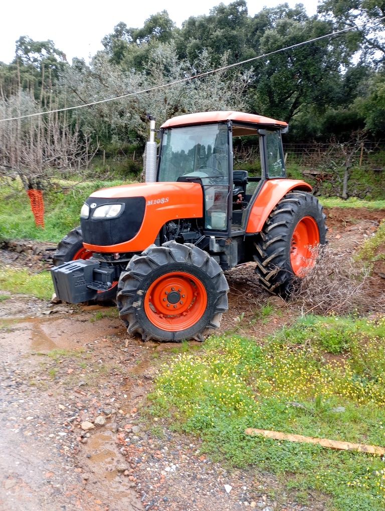 Trator Kubota m108s