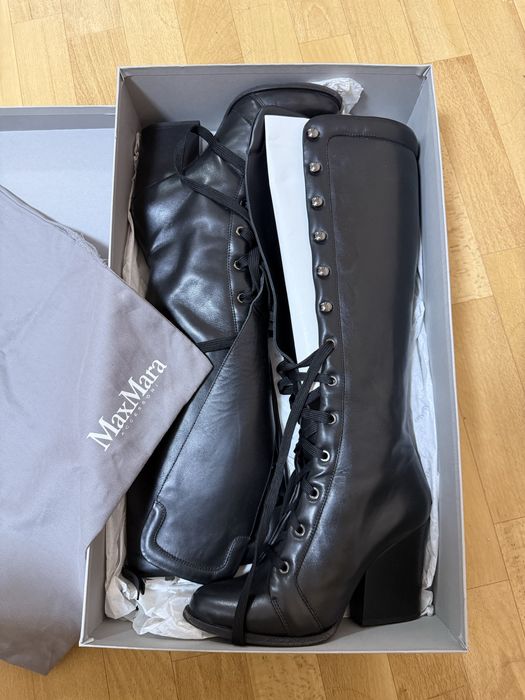 НОВІ! Чоботи на шнурівці MaxMara, 40 розмір