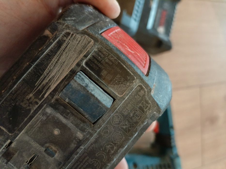 Młotowiertarka akumulatorowa Bosch GBH 18v-26 akumulator młot