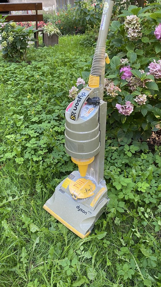 Пилосос Dyson dc-01