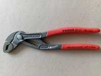 87  01  180
KNIPEX Cobra
Szczypce klucz nastawny 180 mm