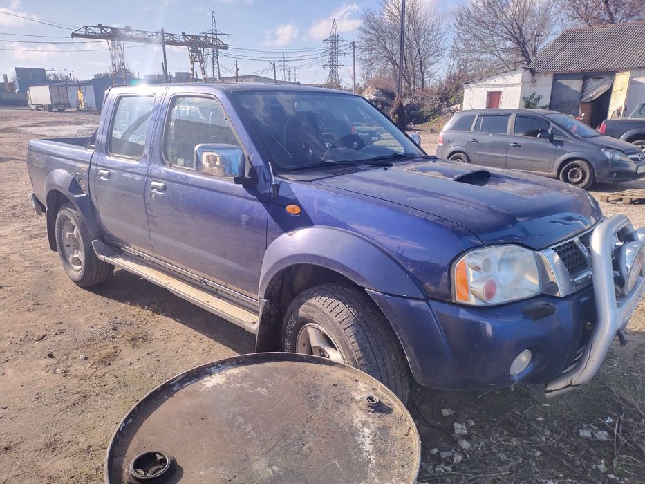 Nissan navara 4×4