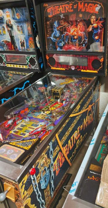 Flipper Pinball Theatre of Magic