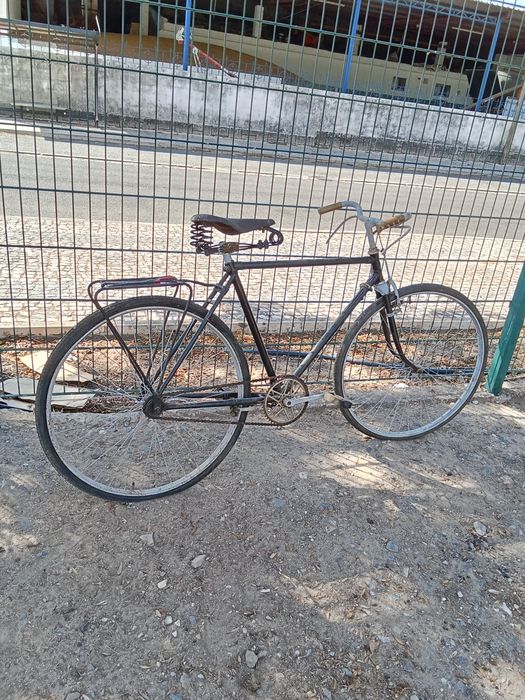 Vendo bicicleta antiga com travões de alavanca está a funcionar bem