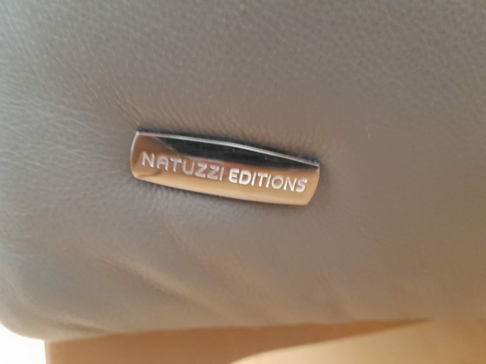 Sofa Kanapa skórzana włoskiej firmy  Natuzzi