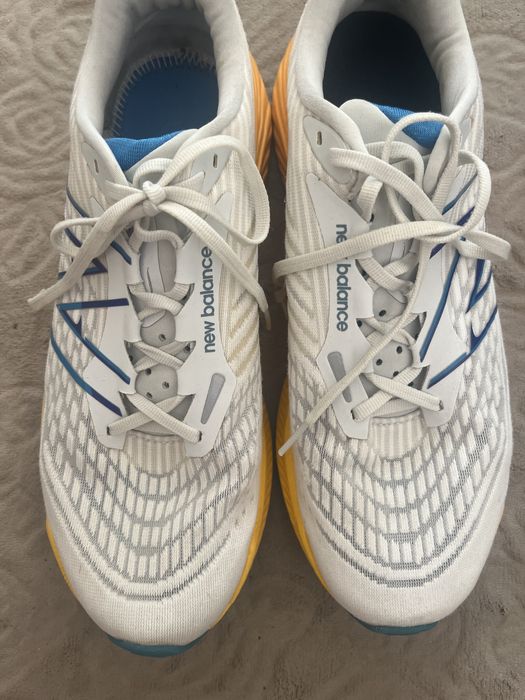Кросівки New balance fuel cell
