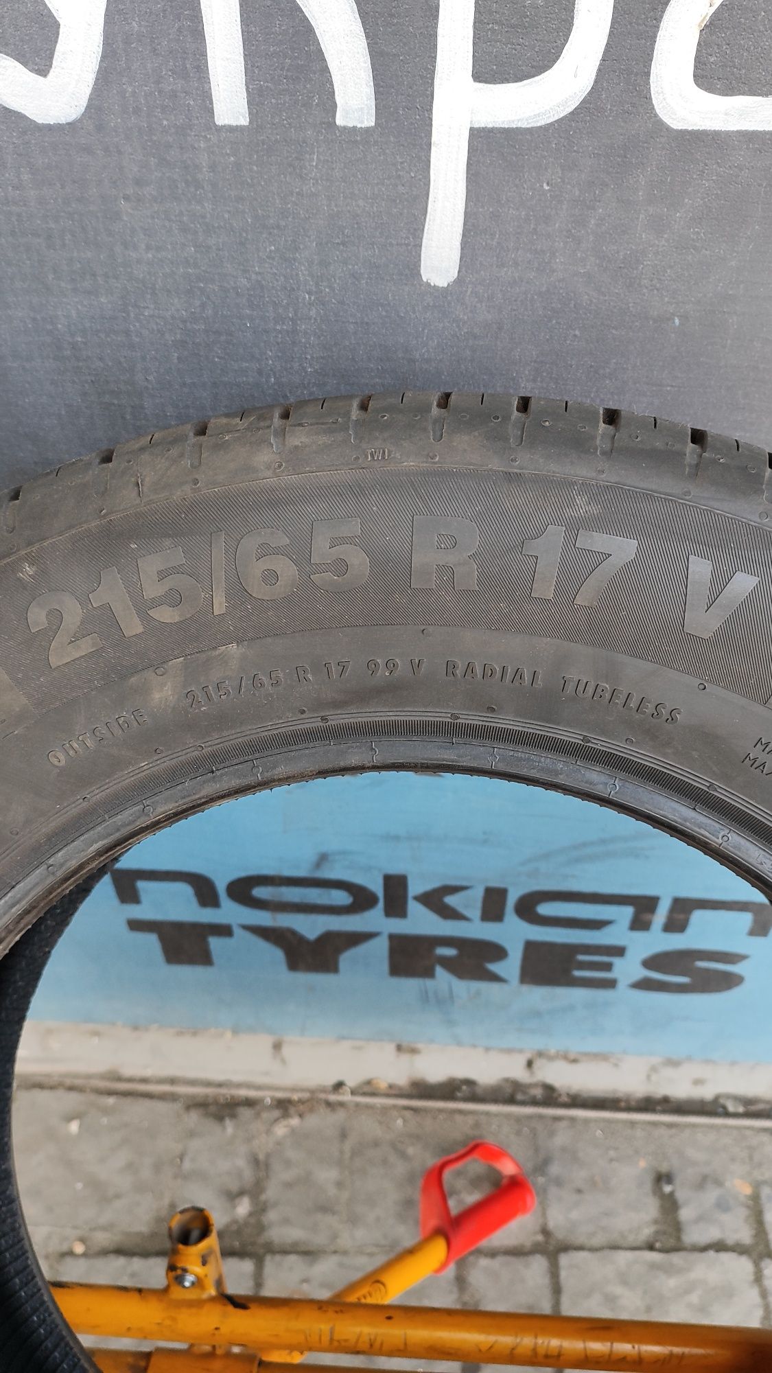 Шини Continental літні 215/65 R17