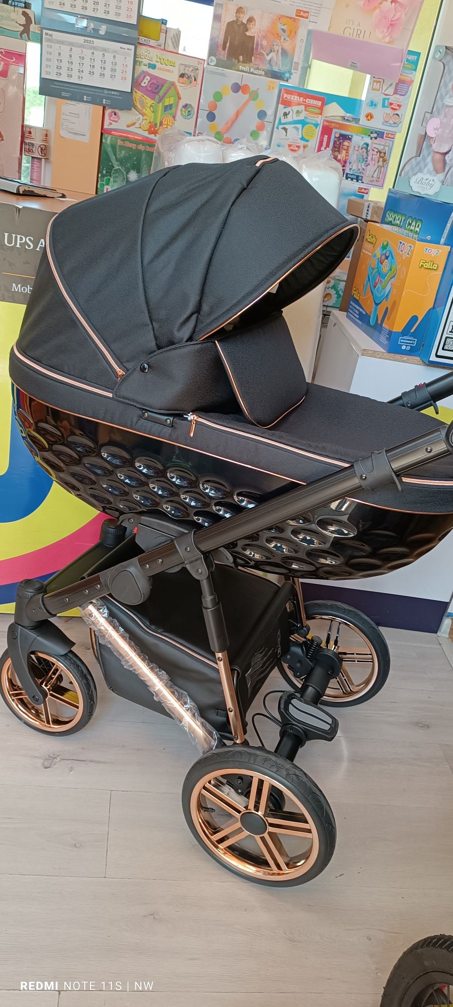 Nowy elegancki wózek dziecięcy OXV-3D