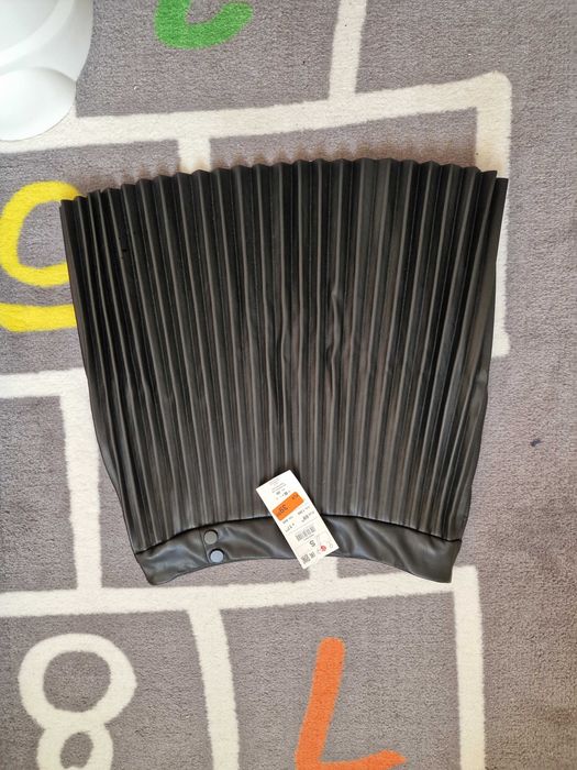 Nowa Skórzana spódniczka, spódnica, rozmiar S Reserved