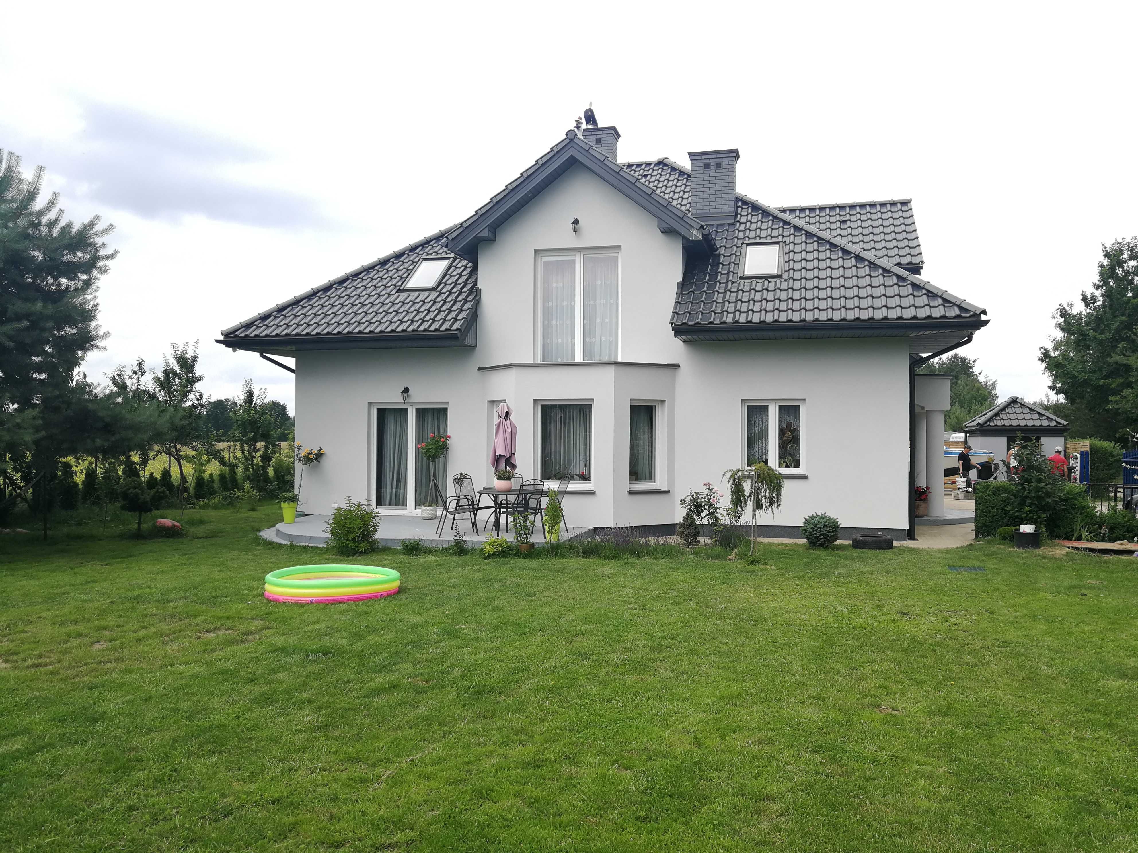 Elewacje / Docieplenia budynków pianką/ Zabudowa poddasza płytami GK