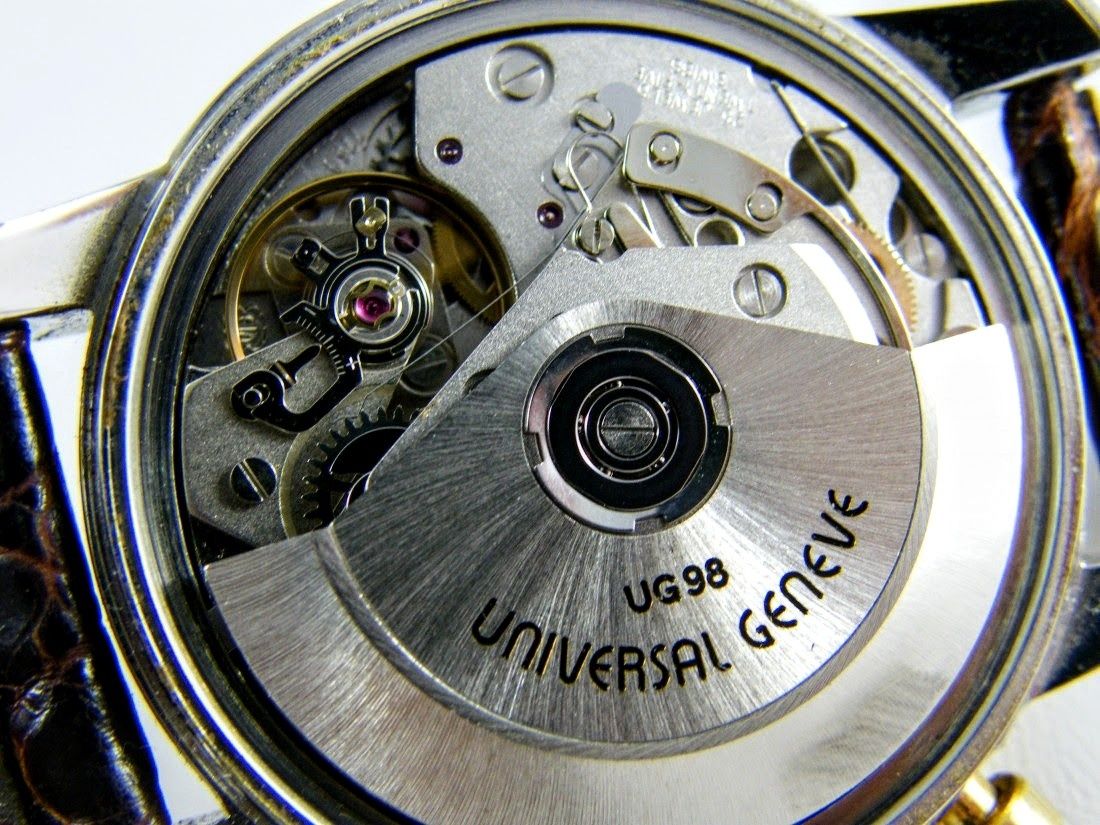 Zegarek Universal Geneve Compax na Valjoux 7750