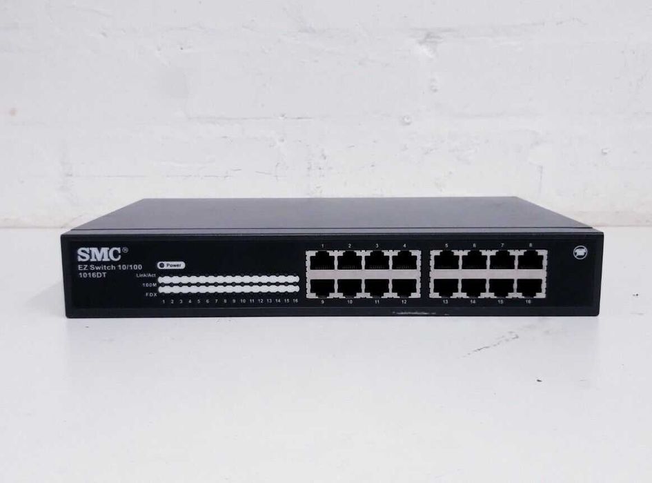 SMC 1016DT SMC-EZ1016DT 10/100 Mbps 16 portas Ethernet Switch